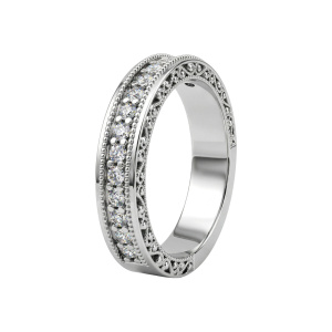 Обручальное кольцо из золота с бриллиантами