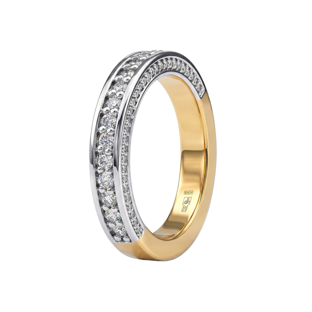 Обручальное кольцо из золота с бриллиантами