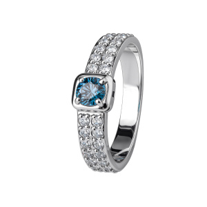 Кольцо из золота с бриллиантами