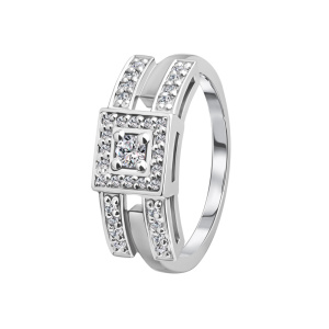 Кольцо из золота с бриллиантами