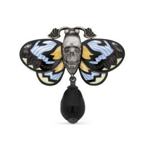 Брошь из серебра