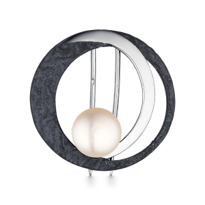 Брошь из серебра