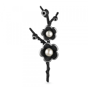 Брошь из серебра