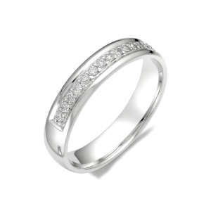 Обручальное кольцо из золота с бриллиантами