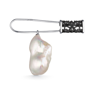 Брошь из серебра