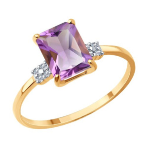 Кольцо из золота с полудрагоценными вставками