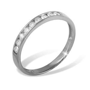 Обручальное кольцо из золота с бриллиантами