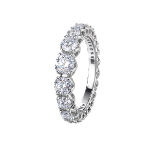 Кольцо из золота с бриллиантами выращенными