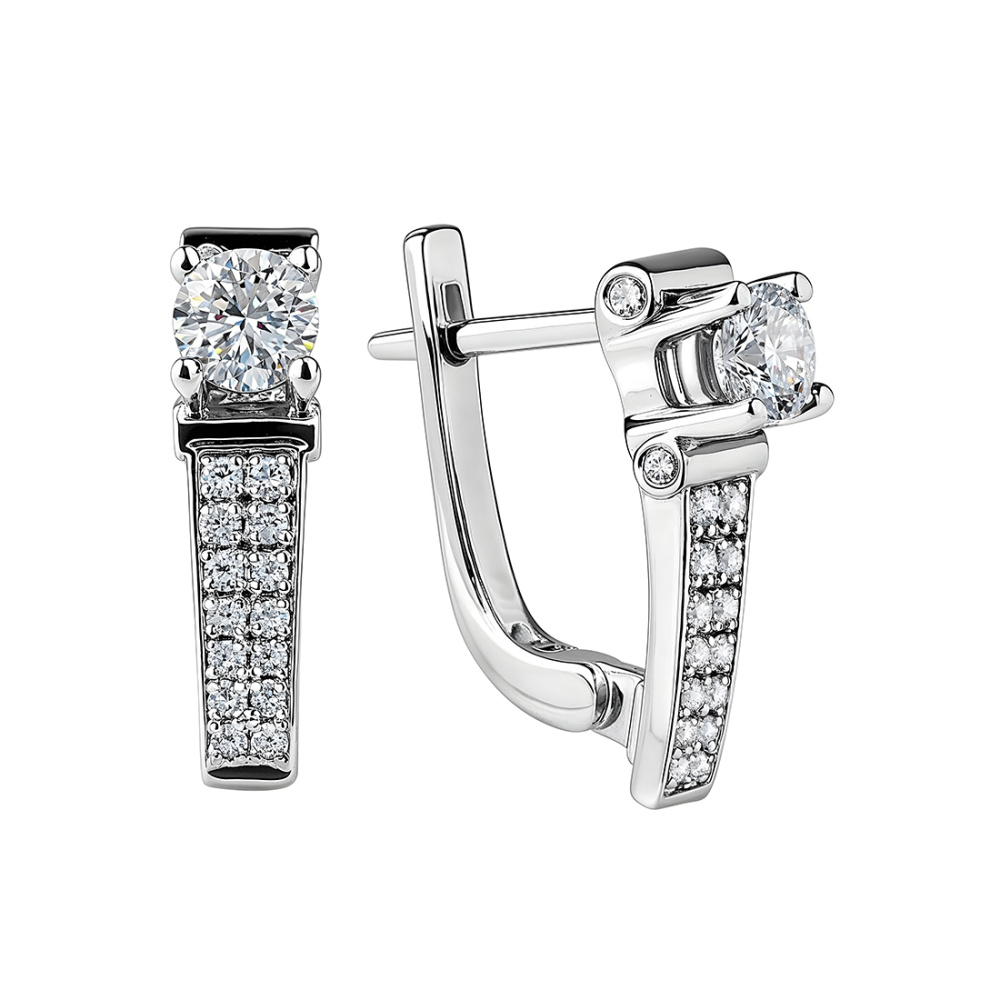 Серьги из золота с бриллиантами выращенными